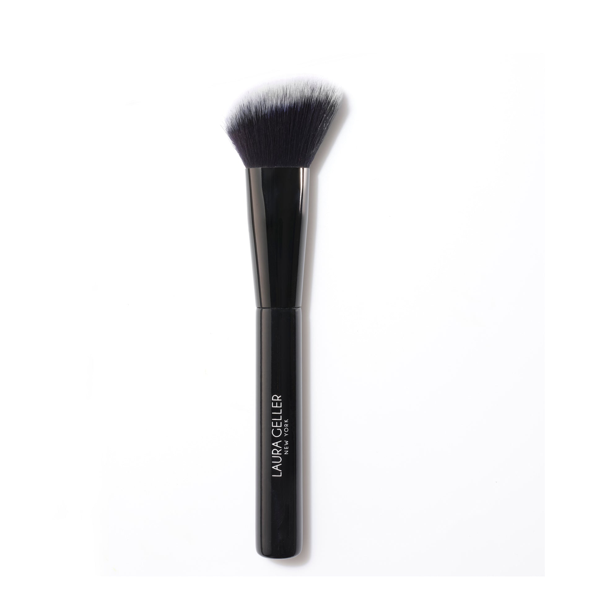 0008003_ANGLED_BLUSH_BRUSH_1500x1500_60e3de82-9b96-41a9-8607-cfd1f6af236f