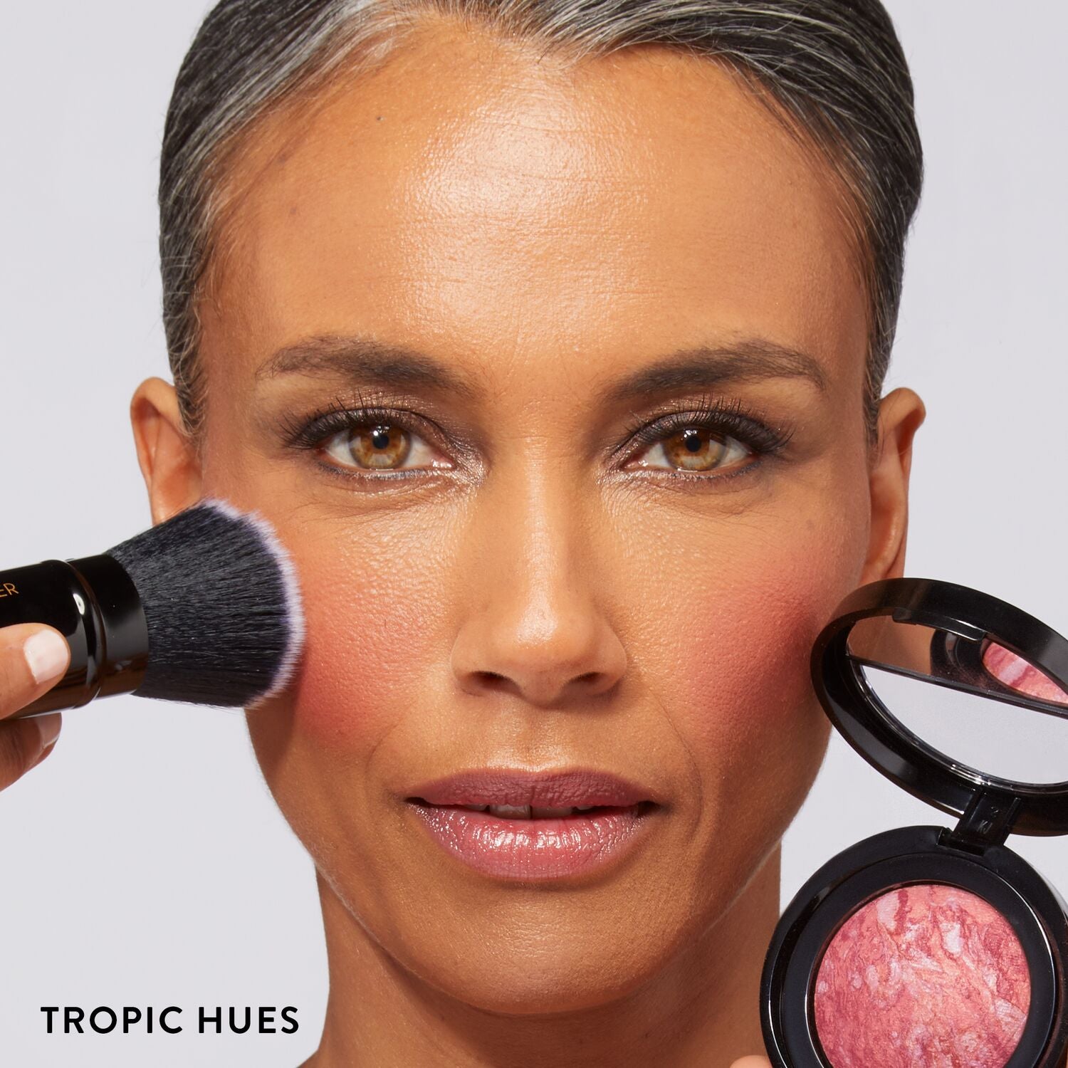 LG-BlushnBrighten-Application-Stephanie-TropicHues-A-ShadeCallout-ECommerce_JPG