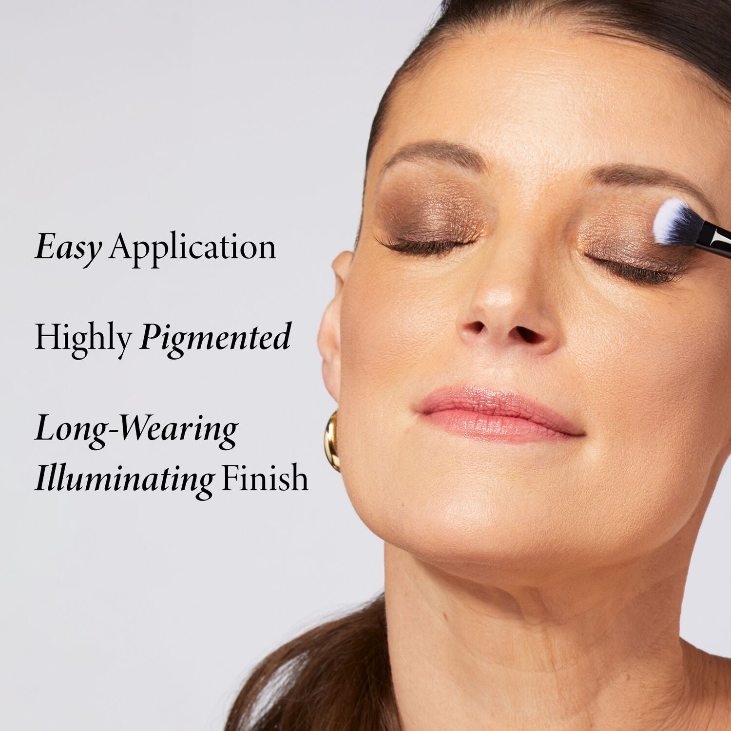 LG_BestoftheBestFullFaceBasicsAssetsRefresh_ProductBenefitswithModel-ECommerce_JPG_936e0018-3346-495f-8519-8f6a232be01f