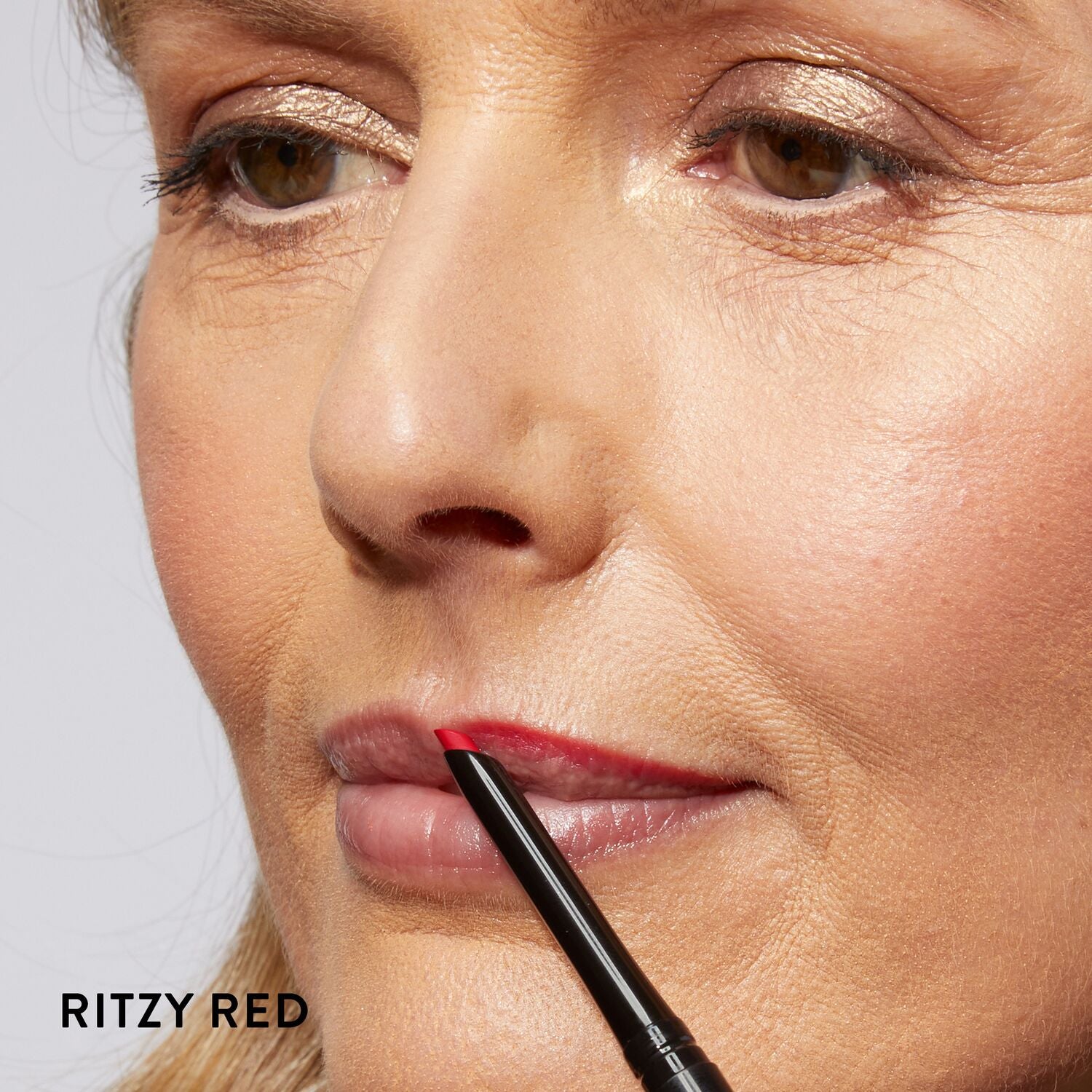 LG_ModernClassicLipLiner_RitzyRed_ModelShadeCallout-ECommerce_JPG
